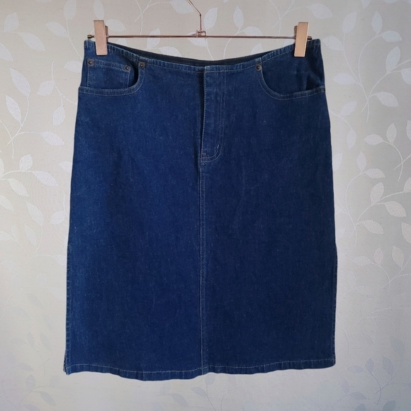 Vintage Y2K DKNY Embellished Logo Side Slits Stretch Denim Skirt Dark Wash - Picture 10 of 16